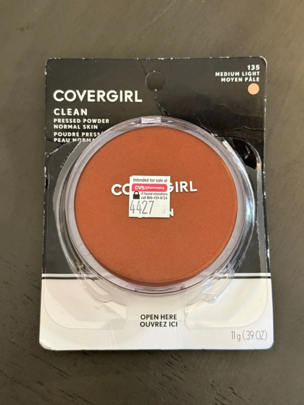 🌻 Covergirl Clean Pressed Powder in Medium Light NWT